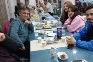 YURT – AY Ailesi İftar Yemeğinde Bir Araya Geldi