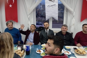 YURT – AY Ailesi İftar Yemeğinde Bir Araya Geldi