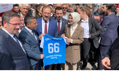 Başkanımızdan Aile Bakanına Hediye
